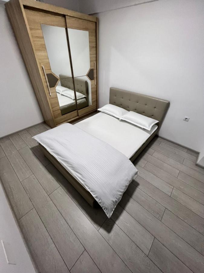 The Bliss Apartment Râmnicu Vâlcea Exterior foto
