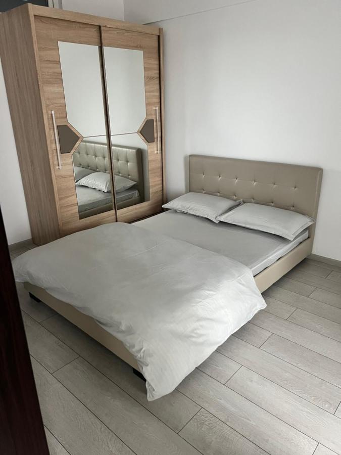 The Bliss Apartment Râmnicu Vâlcea Exterior foto