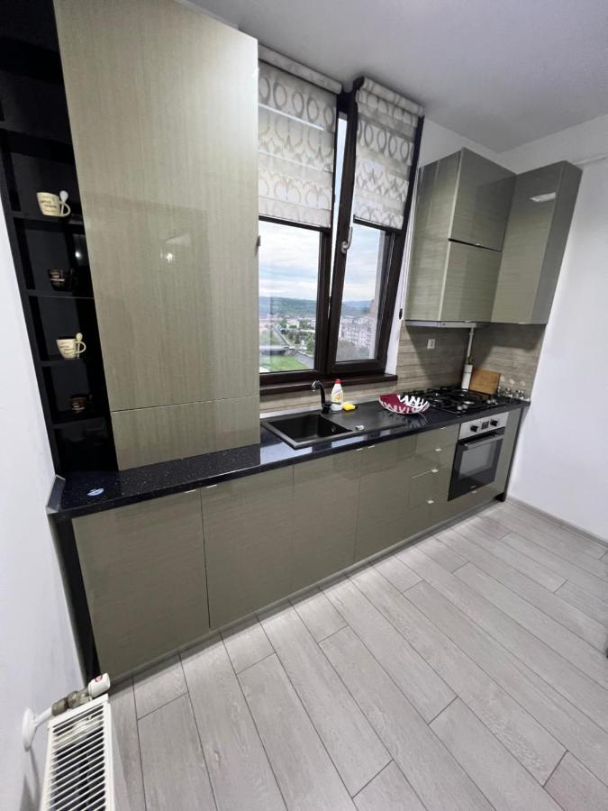 The Bliss Apartment Râmnicu Vâlcea Exterior foto