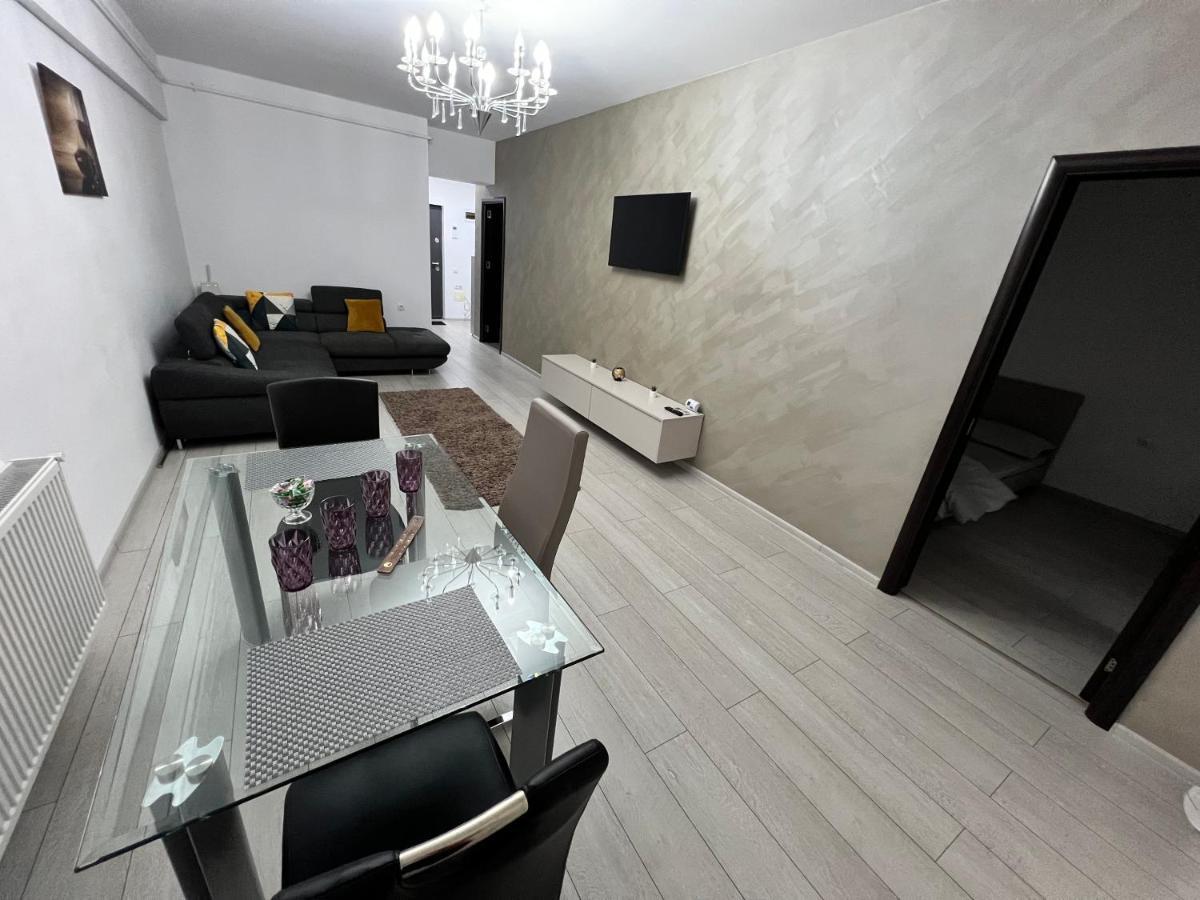 The Bliss Apartment Râmnicu Vâlcea Exterior foto