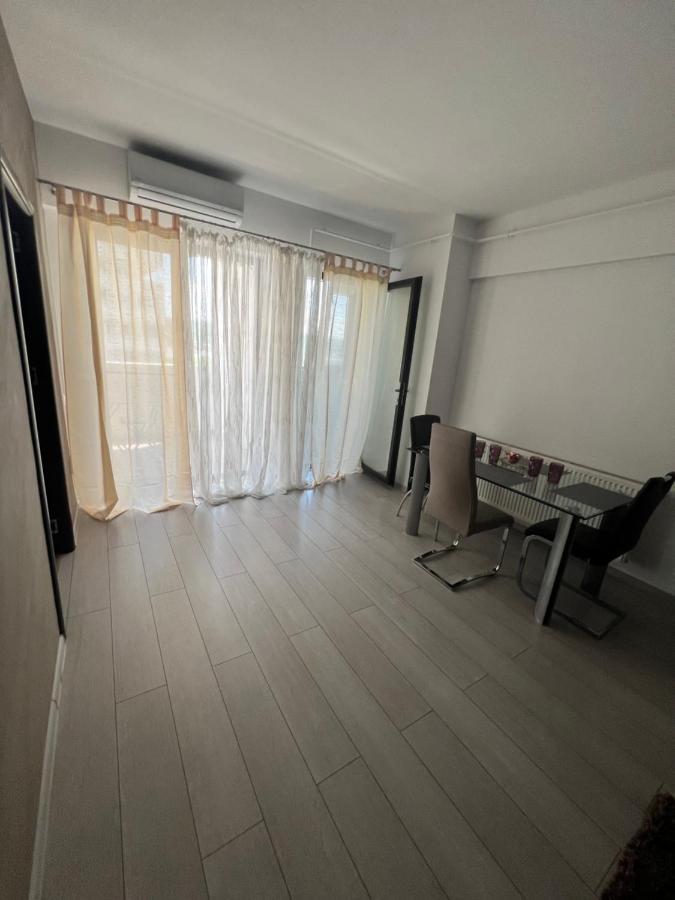 The Bliss Apartment Râmnicu Vâlcea Exterior foto