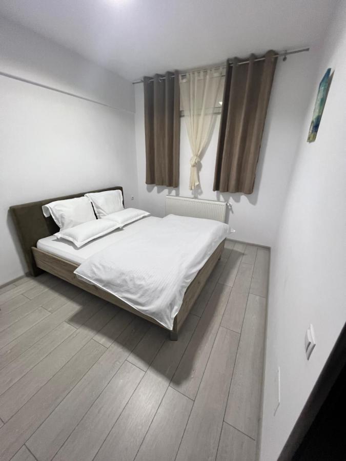The Bliss Apartment Râmnicu Vâlcea Exterior foto